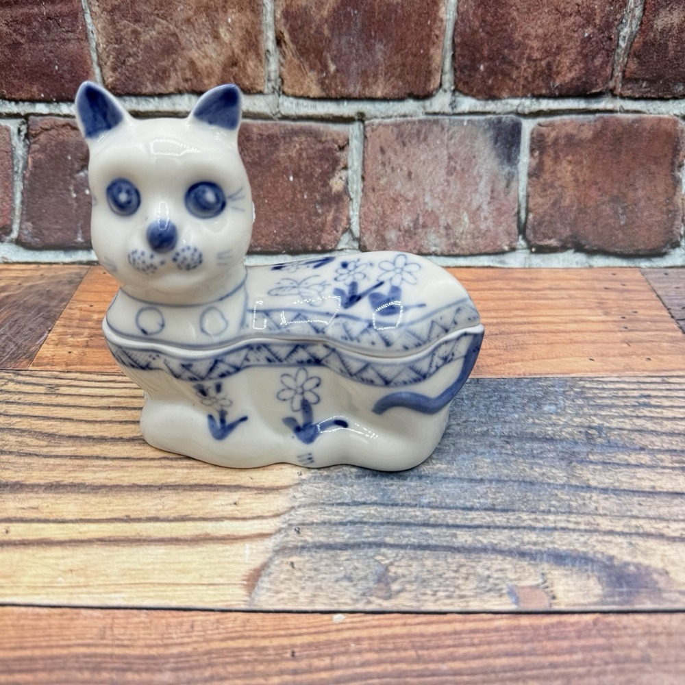Ethan Allen Kitty Cat Trinket Box Blue White Porcelain Vintage Chinoiserie